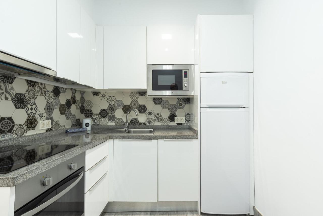 Soho Premium 4 Bedrooms Apartment Малага Екстериор снимка