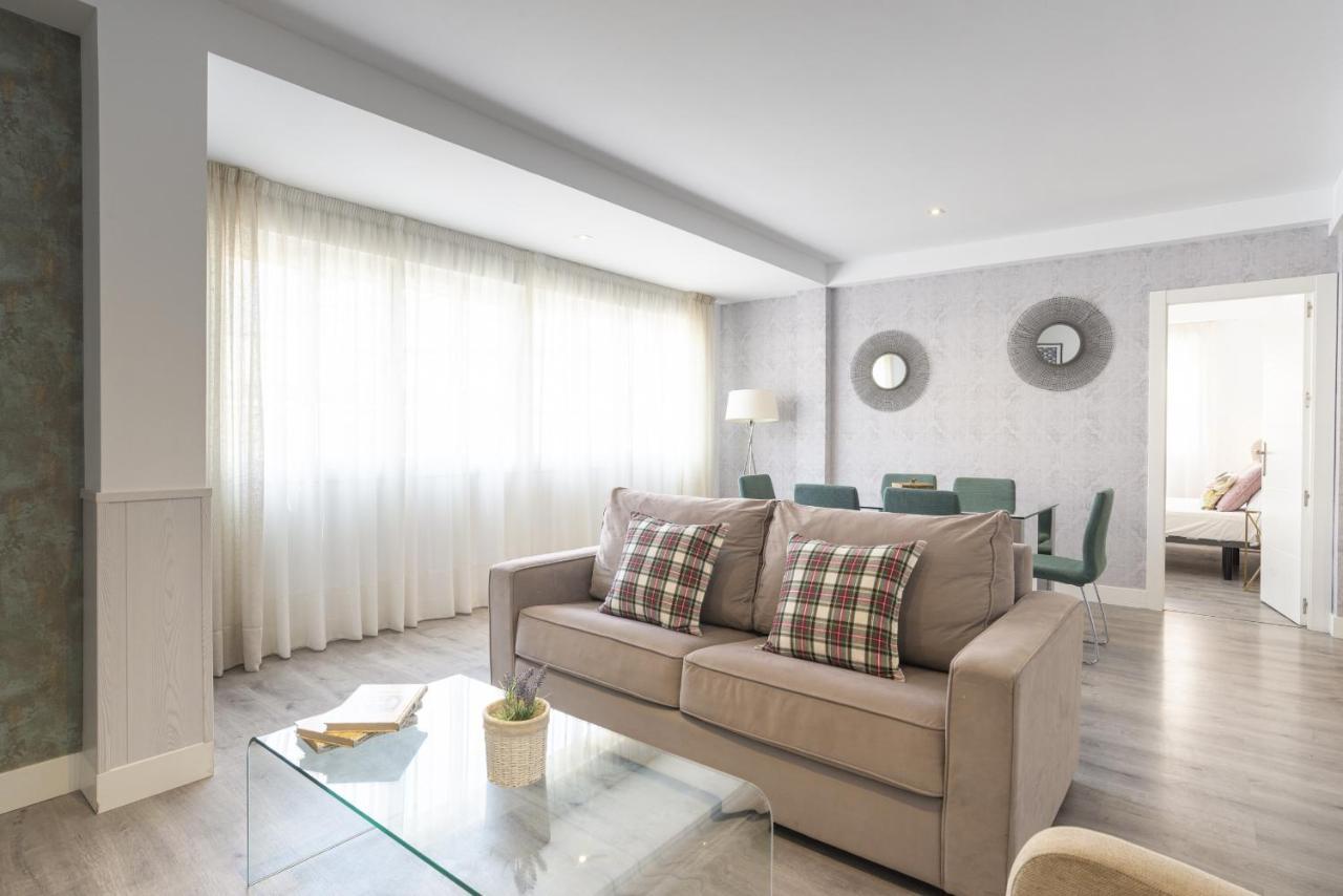 Soho Premium 4 Bedrooms Apartment Малага Екстериор снимка