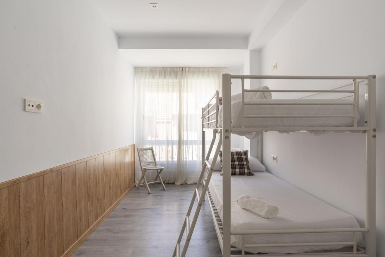 Soho Premium 4 Bedrooms Apartment Малага Екстериор снимка