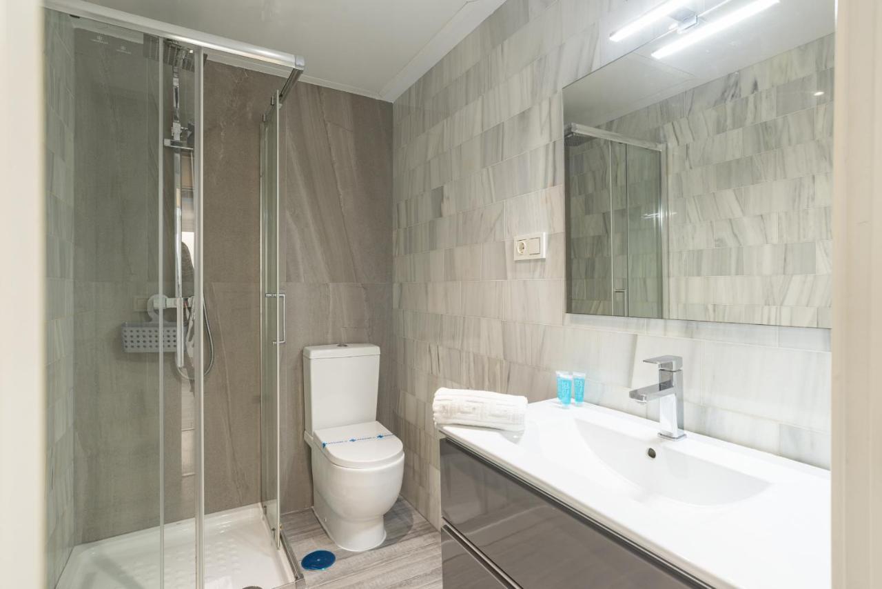 Soho Premium 4 Bedrooms Apartment Малага Екстериор снимка