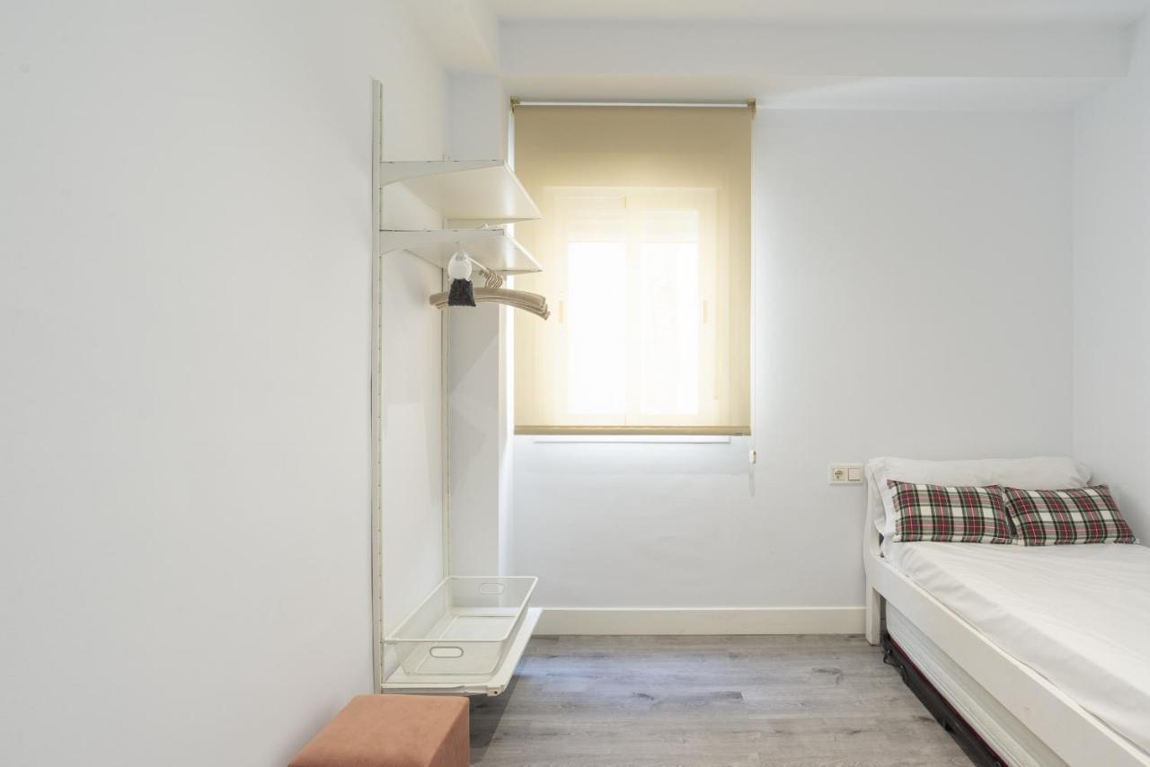 Soho Premium 4 Bedrooms Apartment Малага Екстериор снимка